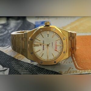 Luxury Automatic Stainless Steel Sports Watch Gold White Textured Dial 41mm